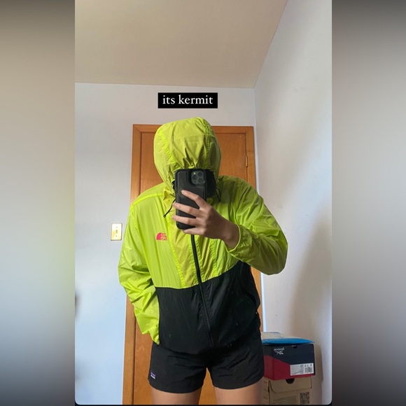 The North Face Jackets & Blazers - The North Face Windbreaker Packable PINK + GREEN kermit colored vintage XS